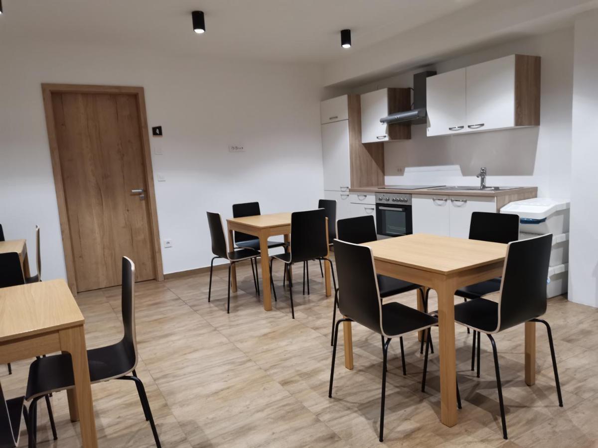 Pubyland Rooms & Apartments Rogatec Екстер'єр фото