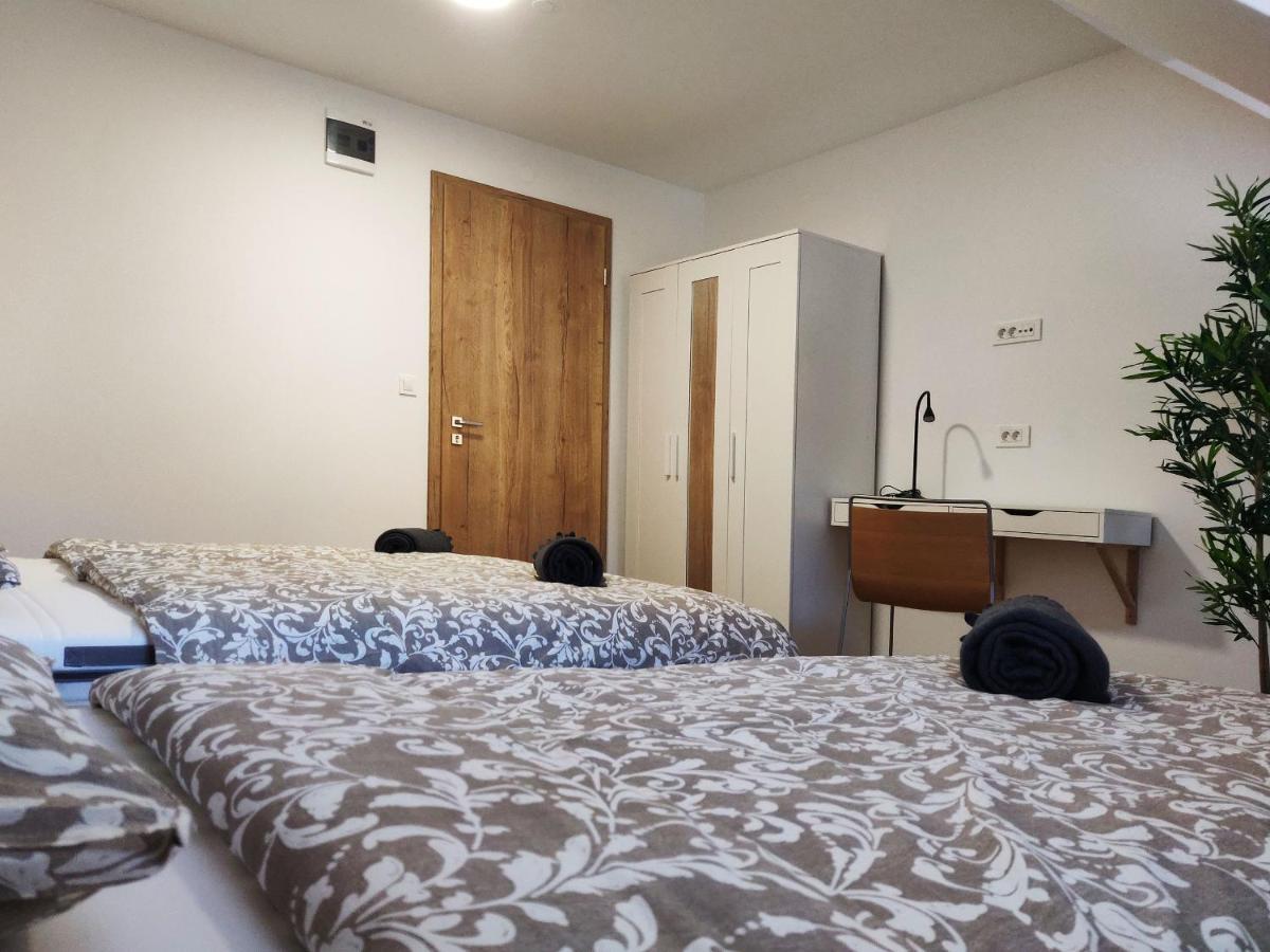 Pubyland Rooms & Apartments Rogatec Екстер'єр фото