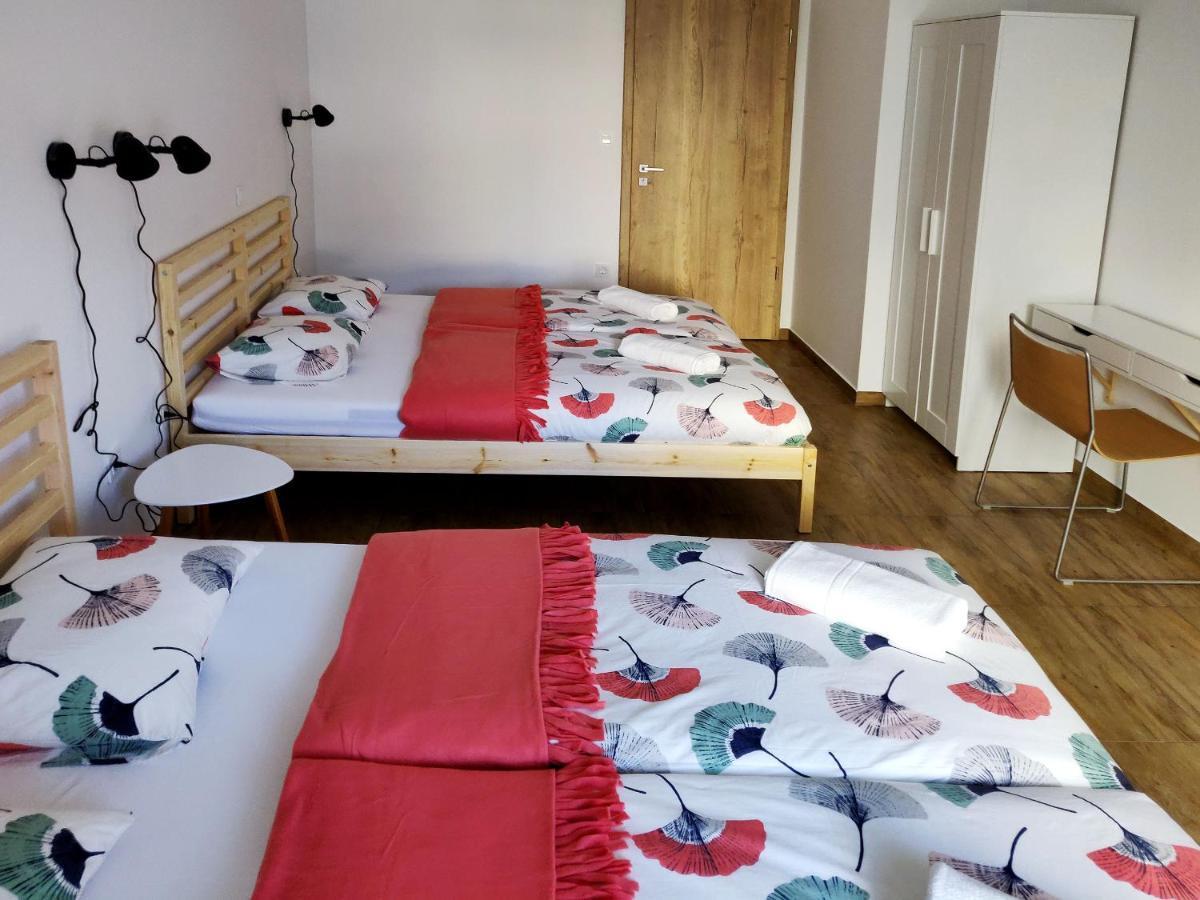 Pubyland Rooms & Apartments Rogatec Екстер'єр фото