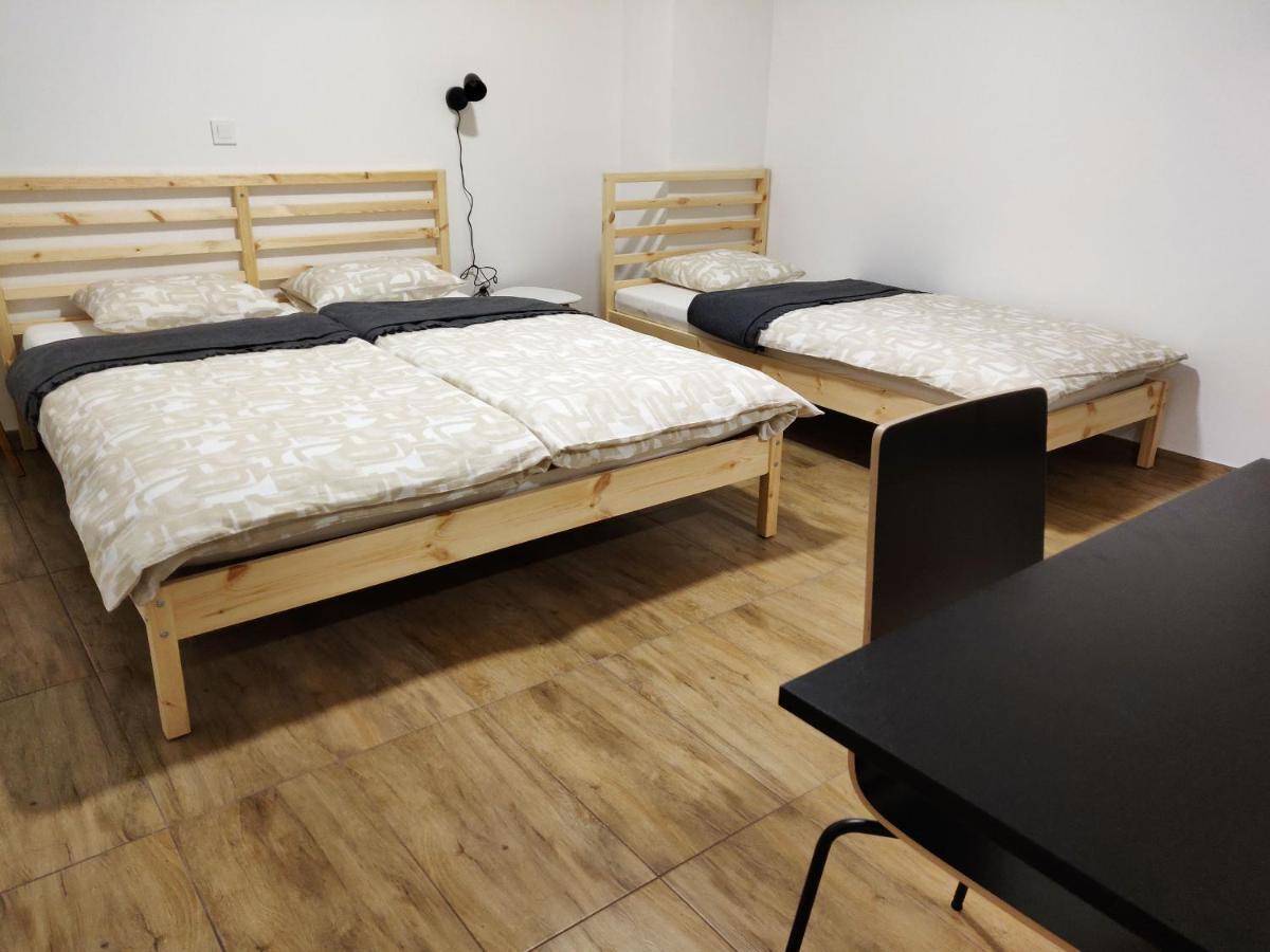 Pubyland Rooms & Apartments Rogatec Екстер'єр фото