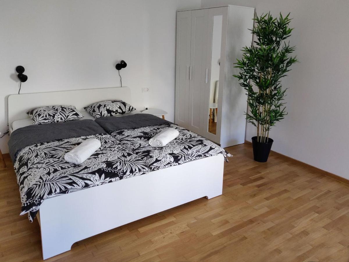 Pubyland Rooms & Apartments Rogatec Екстер'єр фото