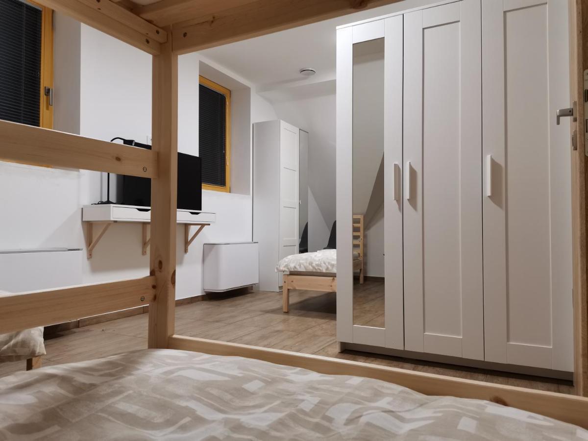Pubyland Rooms & Apartments Rogatec Екстер'єр фото