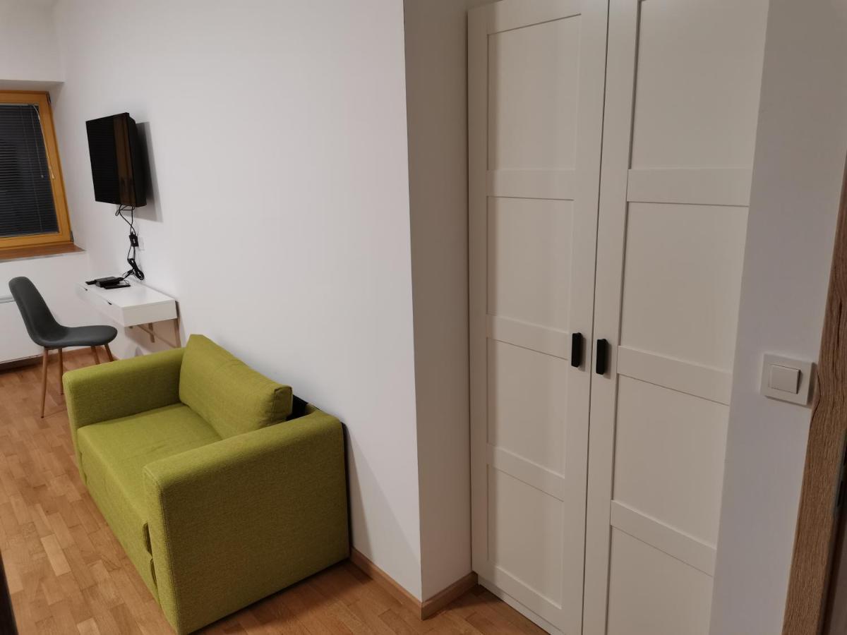 Pubyland Rooms & Apartments Rogatec Екстер'єр фото